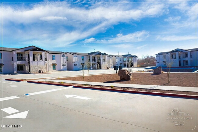 Photo - 10680 Horn Cir Unit 5