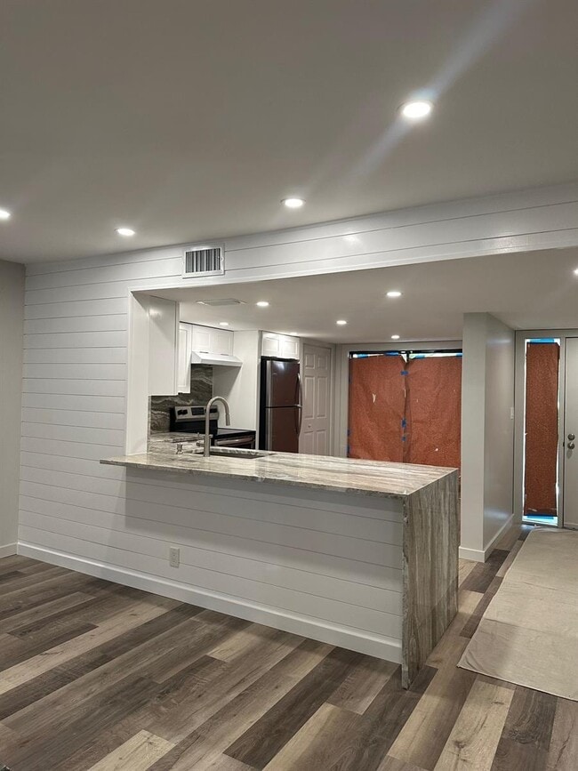 Photo - 3100 Dc Country Club Blvd Unit #201 GREAT ALL UPDATED