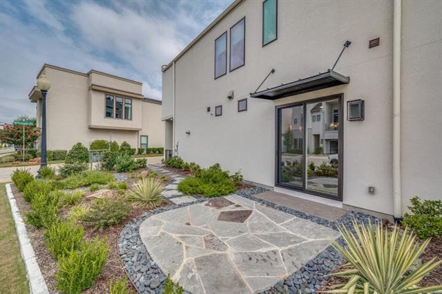 Photo - 6129 Echelon Way