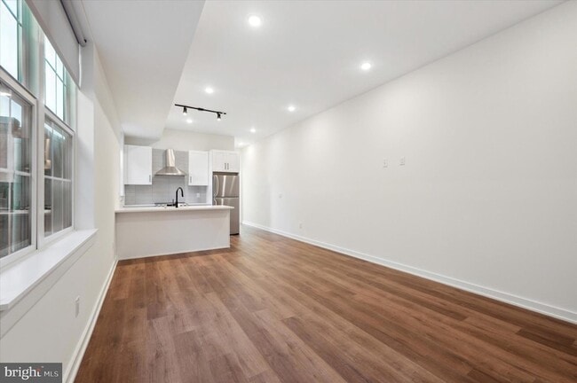 Photo - 2513 N Howard St Unidad 203 Rental