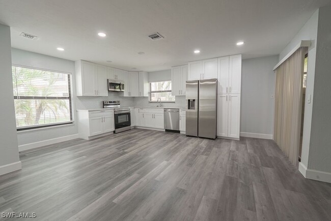 Photo - 2151 42nd St SW Unit 48