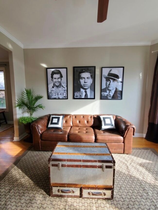 Building Photo - 5638 W Lawrence Ave Unit 1