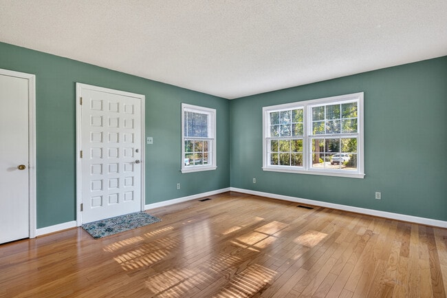 Photo - 259 Shoreline Dr