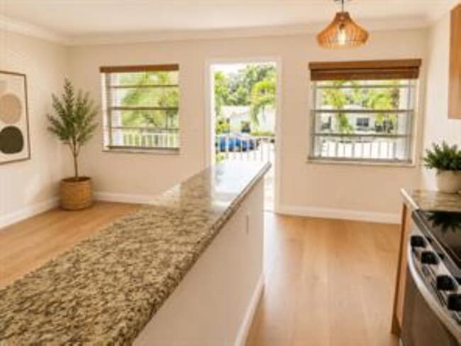Photo - 1125 NE 16th Pl Unit 205