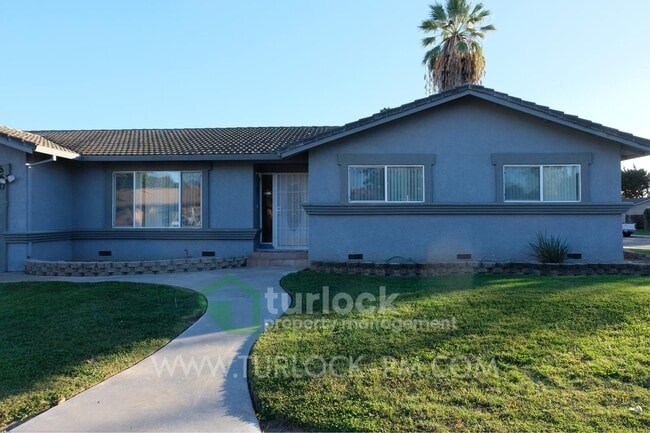 Building Photo - 660 Hillsdale Dr