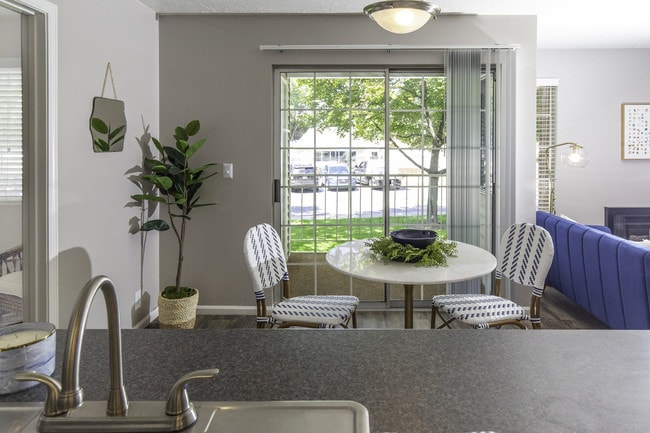 Photo - Candlestick Lane