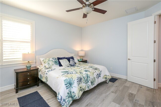 Photo - 1480 Curlew Ave