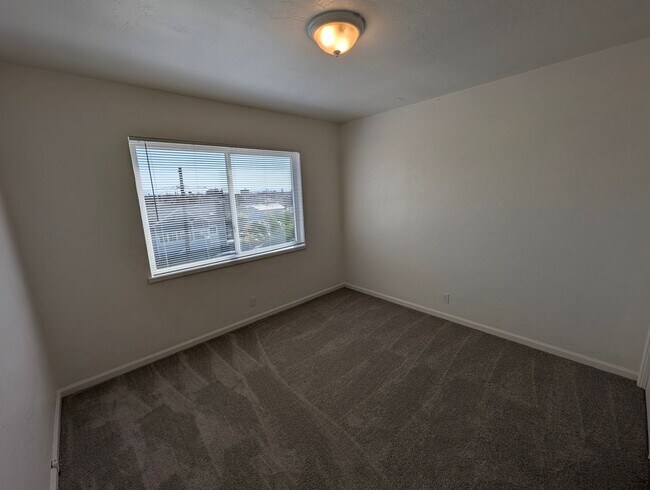 Photo - 1743-1749 21st Ave Unidad 1747