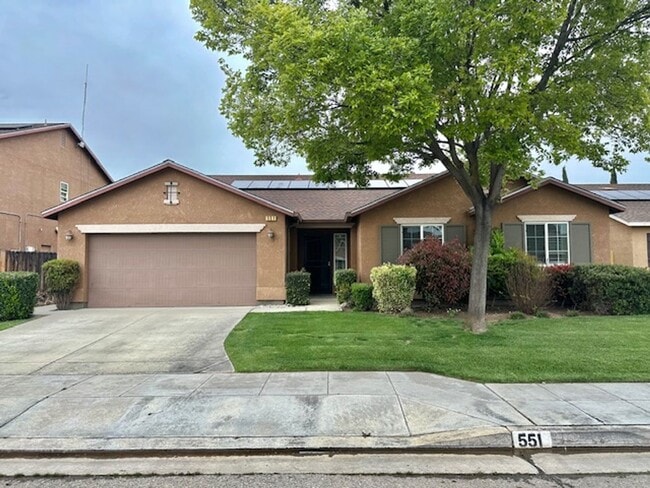 Building Photo - Clean and neat 4 bedroom, 2 bathroom single story in the Fancher Creek area 93727