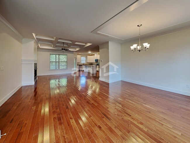 Photo - 430 Risen Star Dr