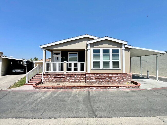 Photo - 53 Lemon Via