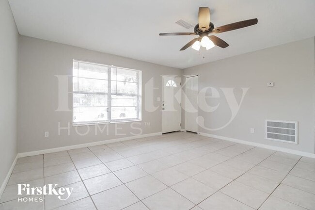 Photo - 1180 Sharon Dr