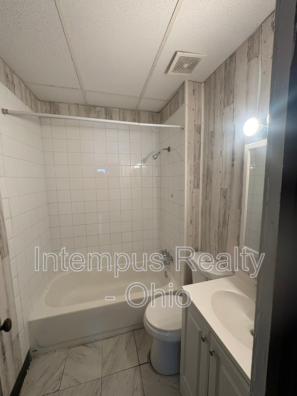 Photo - 4072 E 139th St Unit #1