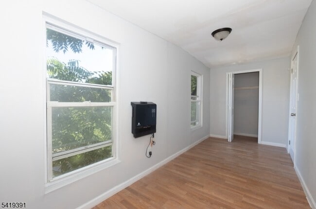 Building Photo - 297 W Broadway