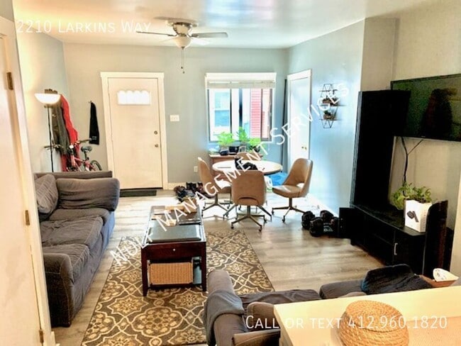 Photo - 2210 Larkins Wy