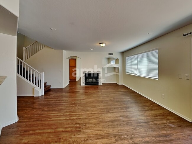Photo - 11353 W Buchanan St