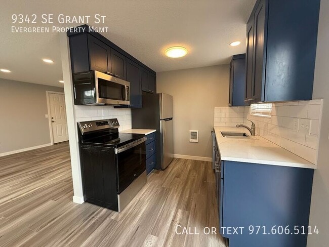 Building Photo - 9342 SE Grant St Rental