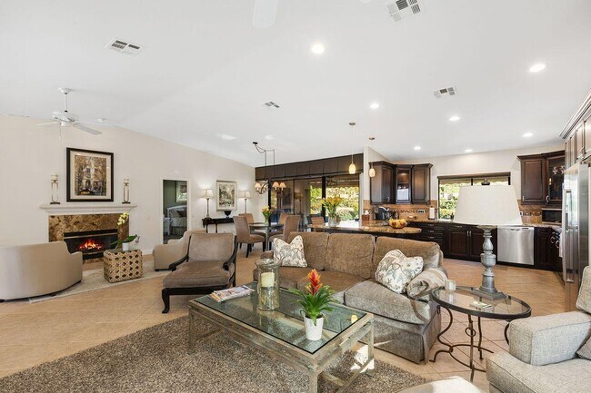45250 Vista Santa Rosa