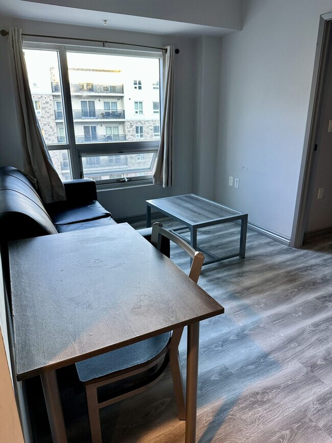 Photo - 275 Larch St Unit 275-F larch St