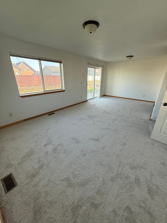 Photo - Kenison 218 Unidad 218