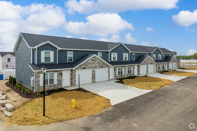 Building Photo - Somerset Townhomes and Villas