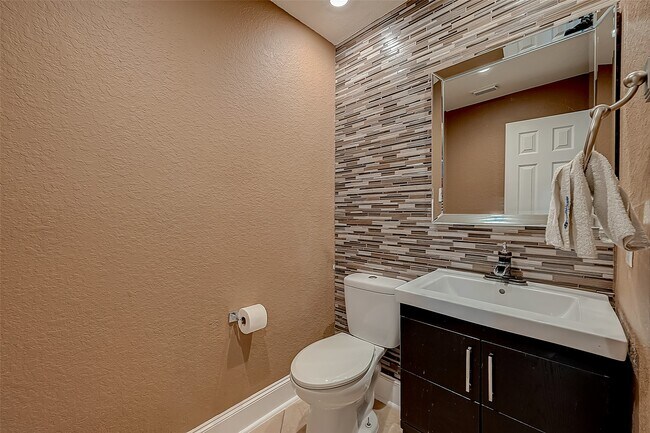 Photo - 1419 Kyle Hill Ln