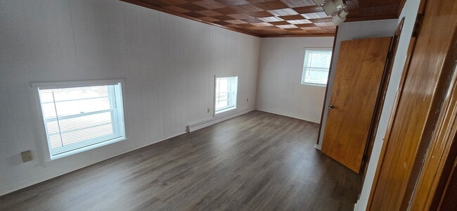 Photo - 9471 Mayfield Rd