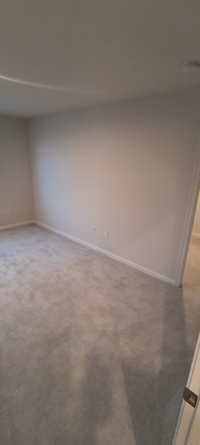 Photo - 158 South Dr