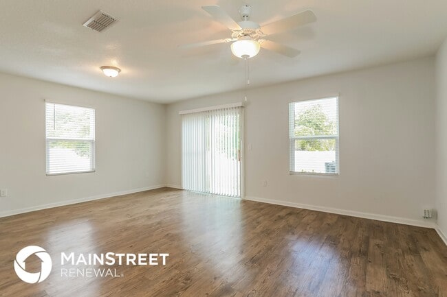 Photo - 516 Eiseman Wy