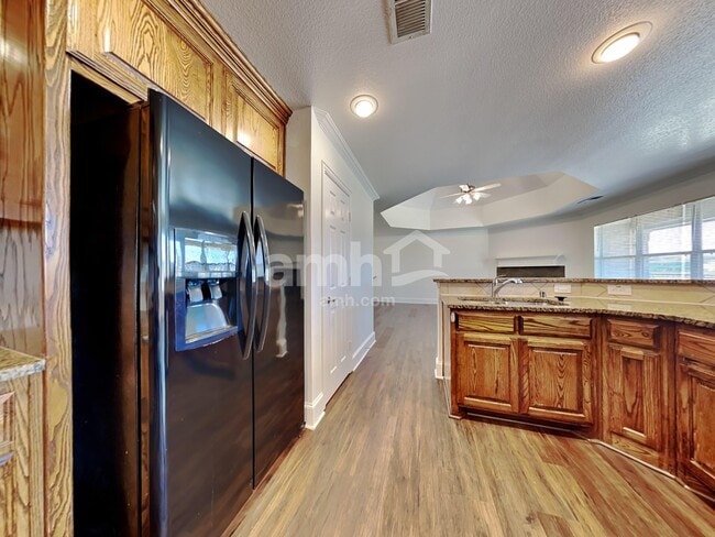 Photo - 1831 Leann Ln