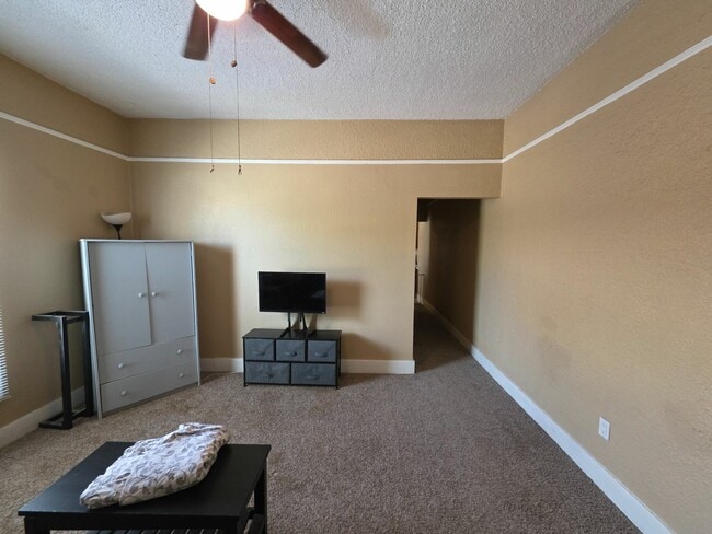 Photo - 583 S 2nd Ave