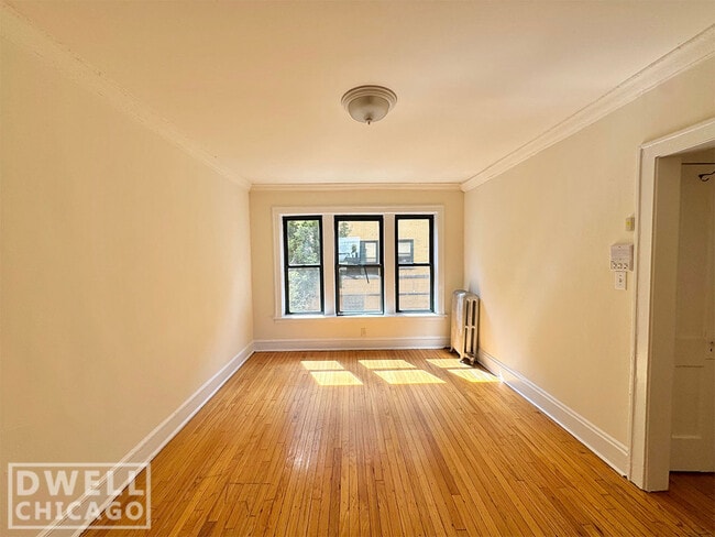 Building Photo - 2331 N Spaulding Ave Unit 3 Rental
