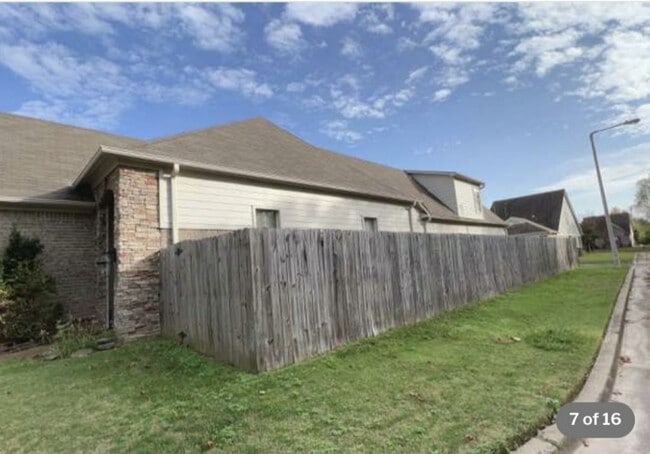 Photo - 7899 Rushmeade Cir N
