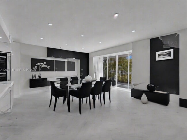 Building Photo - 3744 NE 167th St