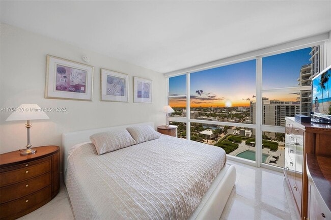 Building Photo - 6801 Collins Ave Unit 1403/Door 0/1414 Rental