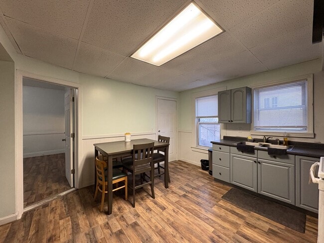 Photo - School Street Unit 2