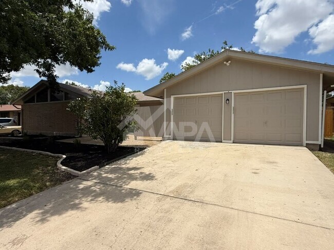 Photo - 8007 Lake Forest Dr