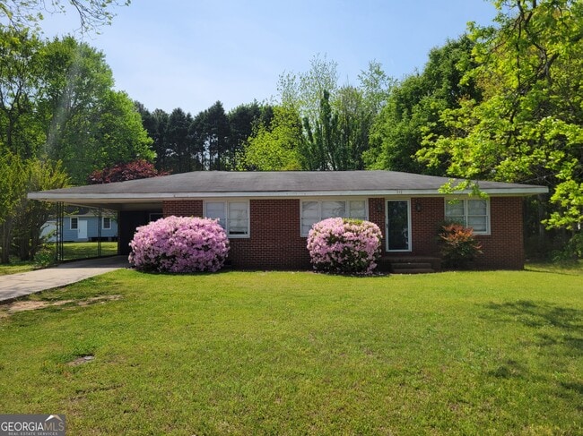 Building Photo - 312 GA Hwy 211