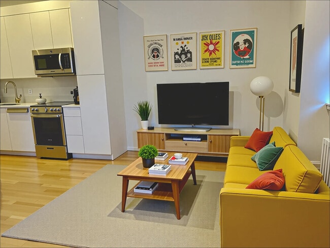 Building Photo - 54 Garden St Unit B Rental
