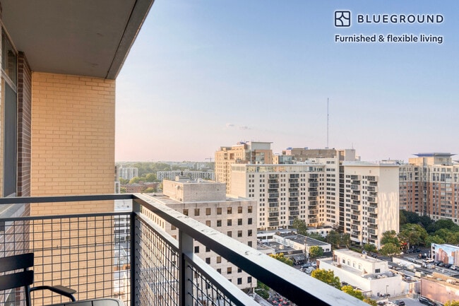 Photo - 4918 St Elmo Ave Unidad FL14-ID674