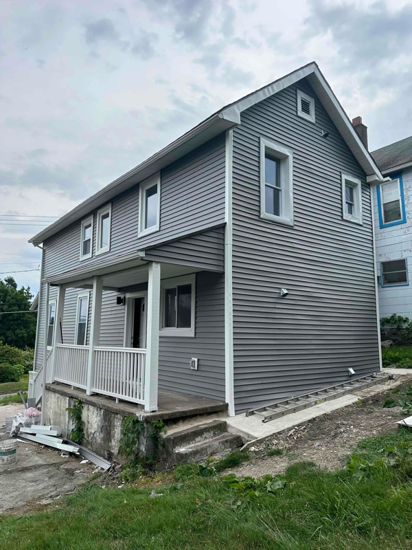Building Photo - 535 W State St Rental