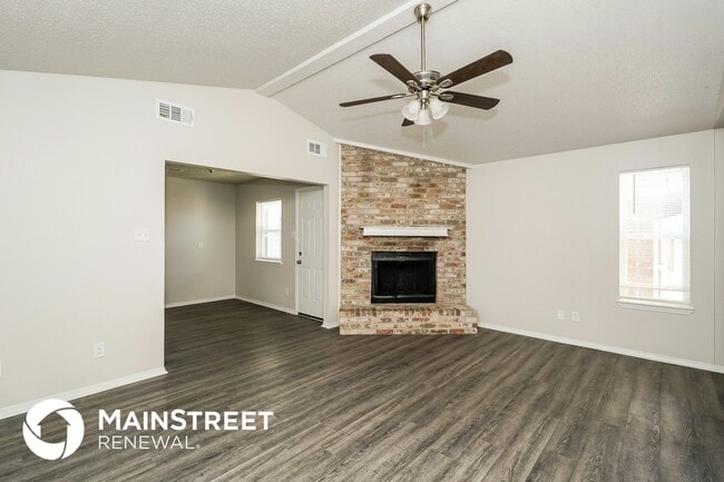 Photo - 2336 Markland St