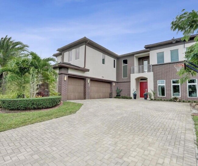 Building Photo - 6804 N Stillwater Shores Dr