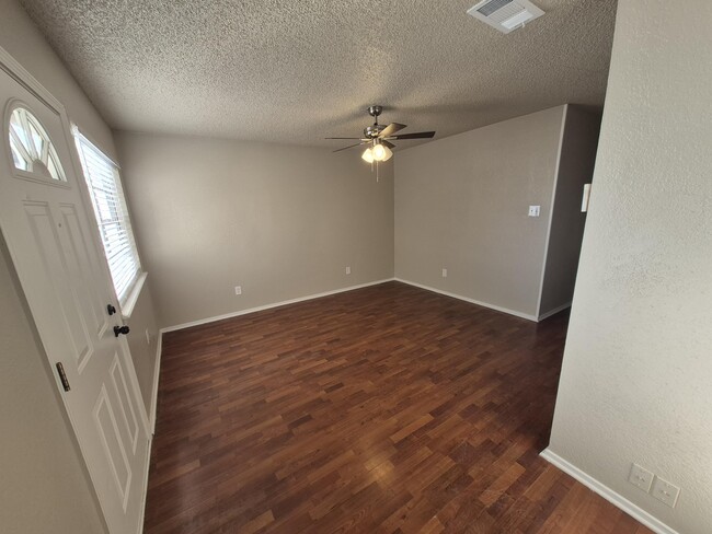 Photo - 6404 28th St