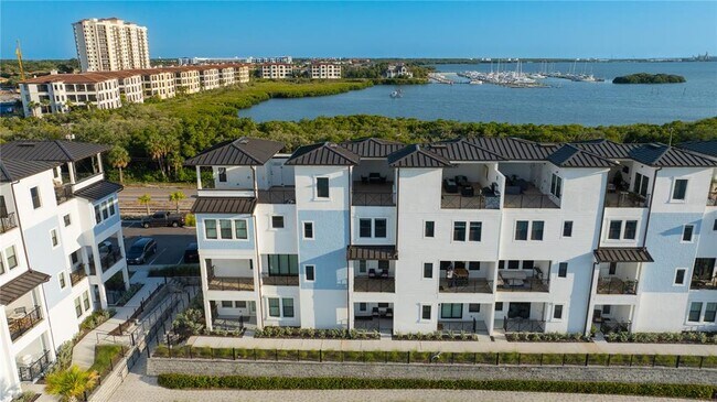 Photo - 5351 Bridge St