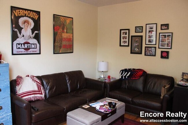 Photo - 1637 Commonwealth Ave Unit 1