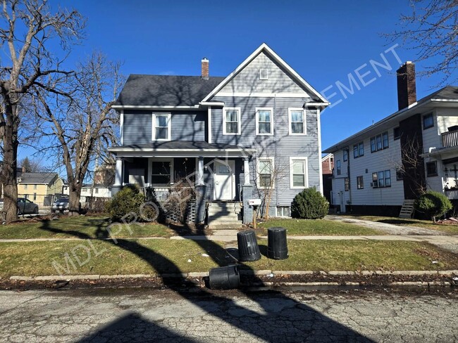 Photo - 121 N Granger St Unit 1