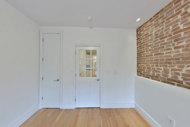 Photo - Tenth Avenue