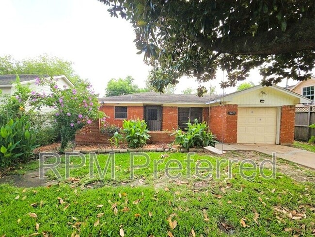 Building Photo - 6615 St Augustine St Rental