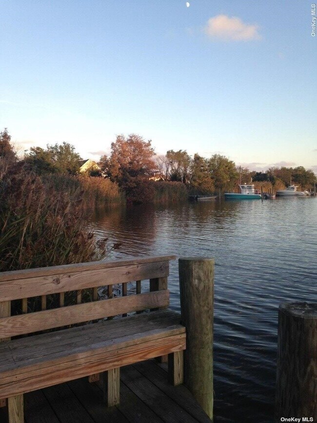 Photo - 208 Fair Harbor Dr